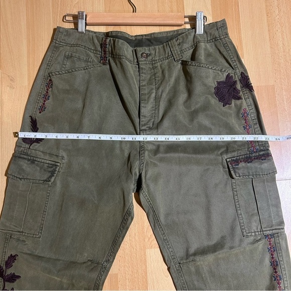 Sundance Olive Green Embroidered Cargo Pants Size 14 Boho Earthy - Picture 13 of 16